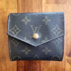 Louis Vuitton Vintage Monogram Elise Wallet Made in France- 1991